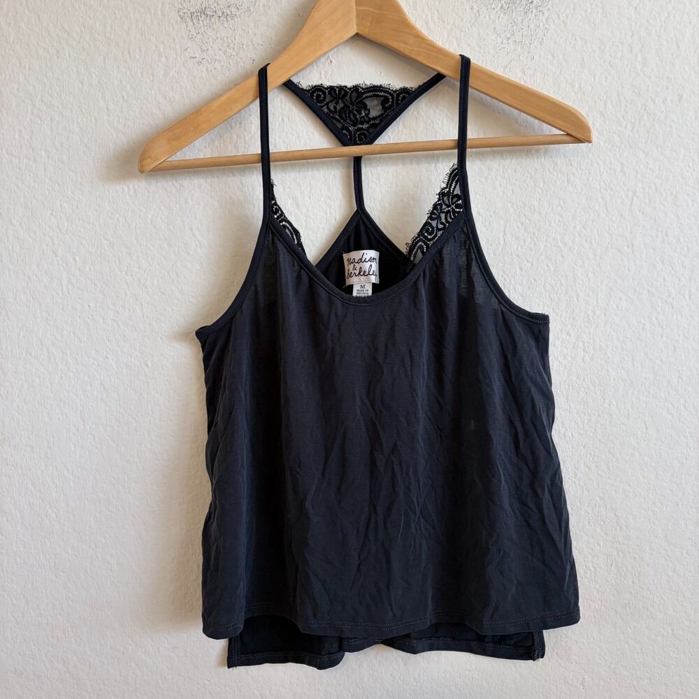 MADISON & BERKELEY Navy Blue Lace Racerback Cami Tank Top Womens Medium